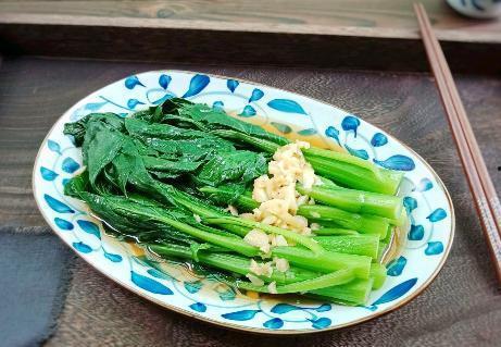 吃瓜大青菜,揭秘娱乐圈的“绿色”秘密