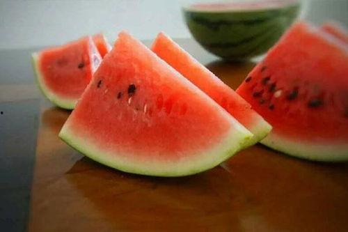 痔疮割完可以吃哈密瓜吗,哈密瓜可否食用？