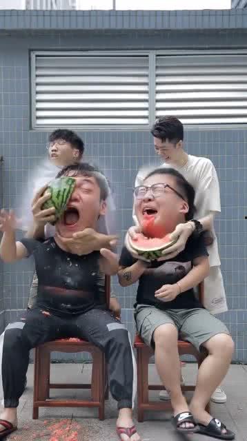 吃瓜的小伙,吃瓜小伙的趣味生活点滴