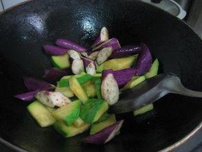 茄子扶手瓜怎么炒着吃